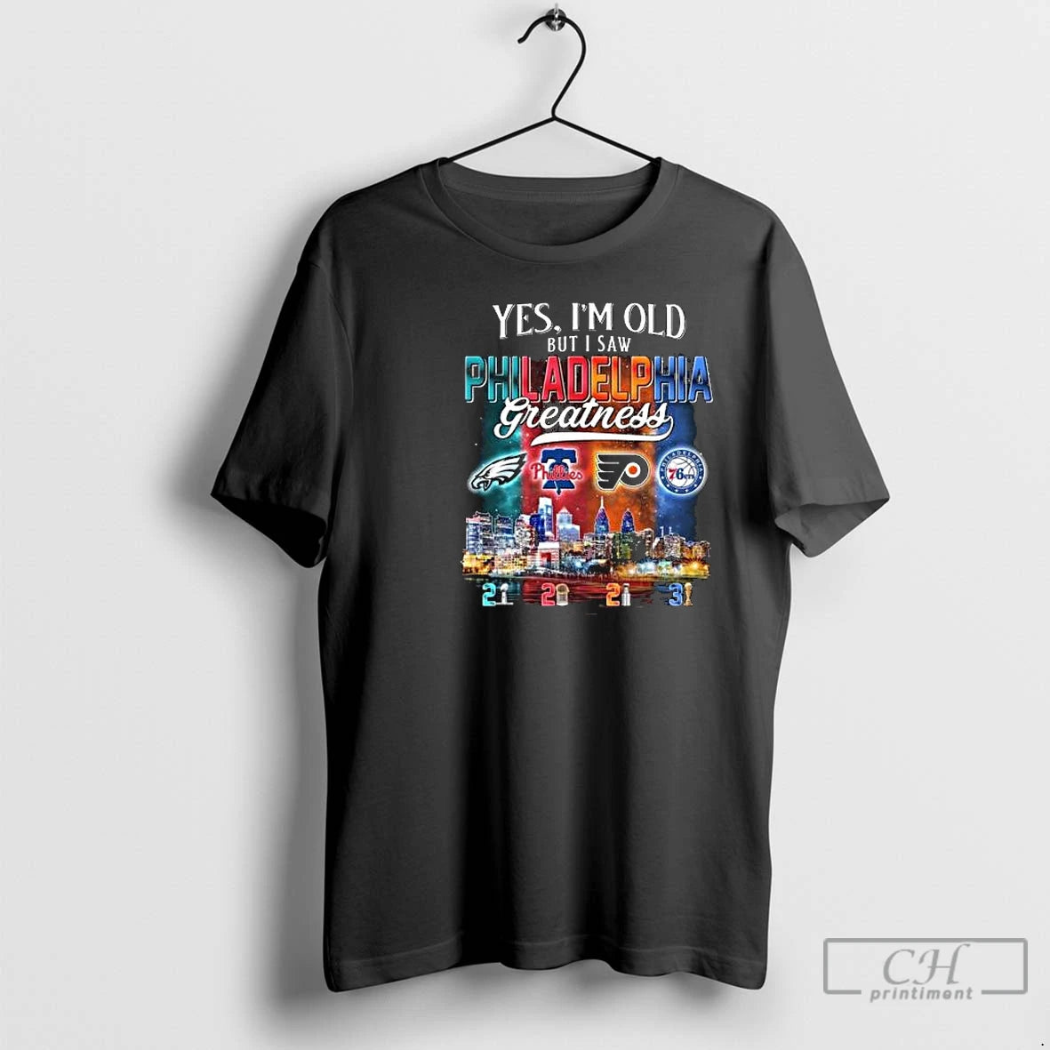 Classic Yes Im Old But I Saw Philadelphia City Sports Logo Greatness Skyline Circle Black T-Shirts, Hoodie, Sweatshirt