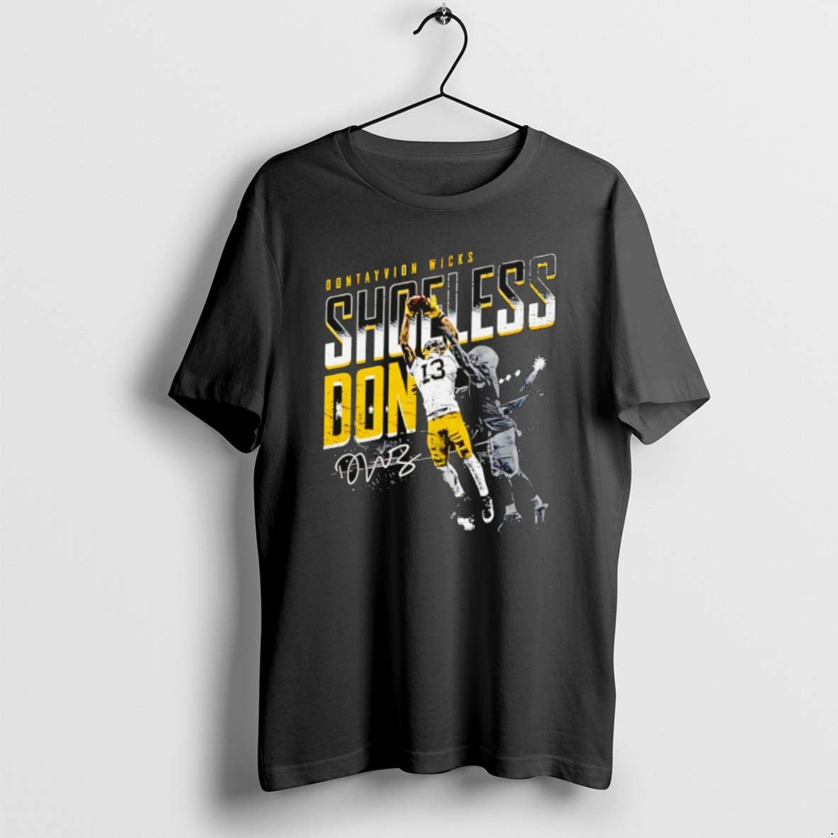 Official Dontayvion Wicks Green Bay Shoeless Catch Signature Retro T-Shirts, Hoodie, Sweatshirt | AU18TeeNovaLab.com