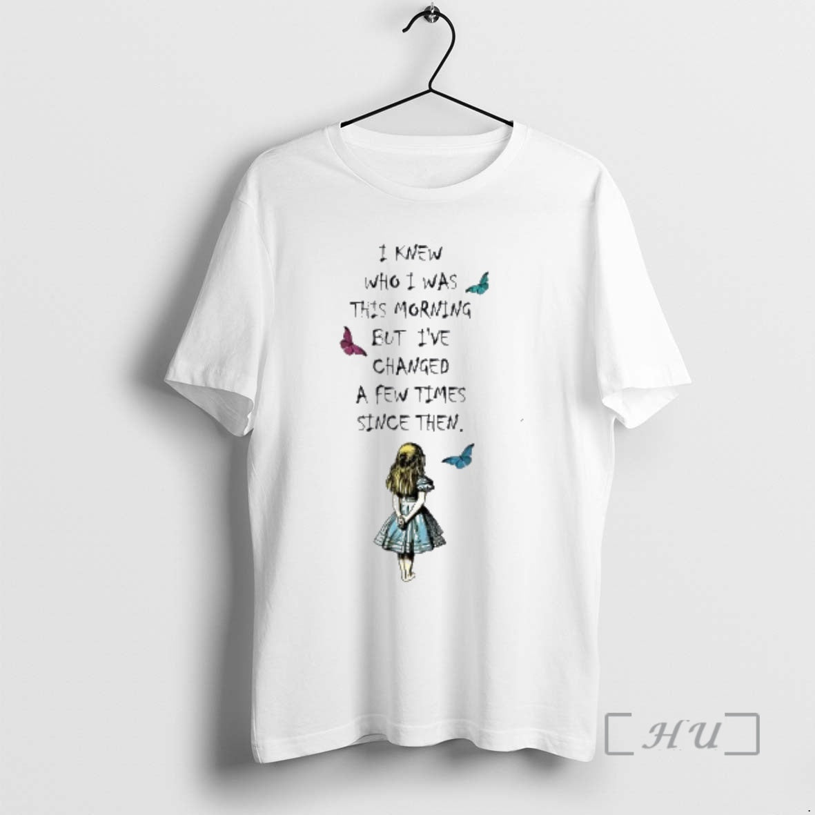 Officials Alice In Wonderland I Knew Who I Was This Morning But Ive Changed T-Shirts, Hoodie, Sweatshirt | AU18TeeNovaLab.com
