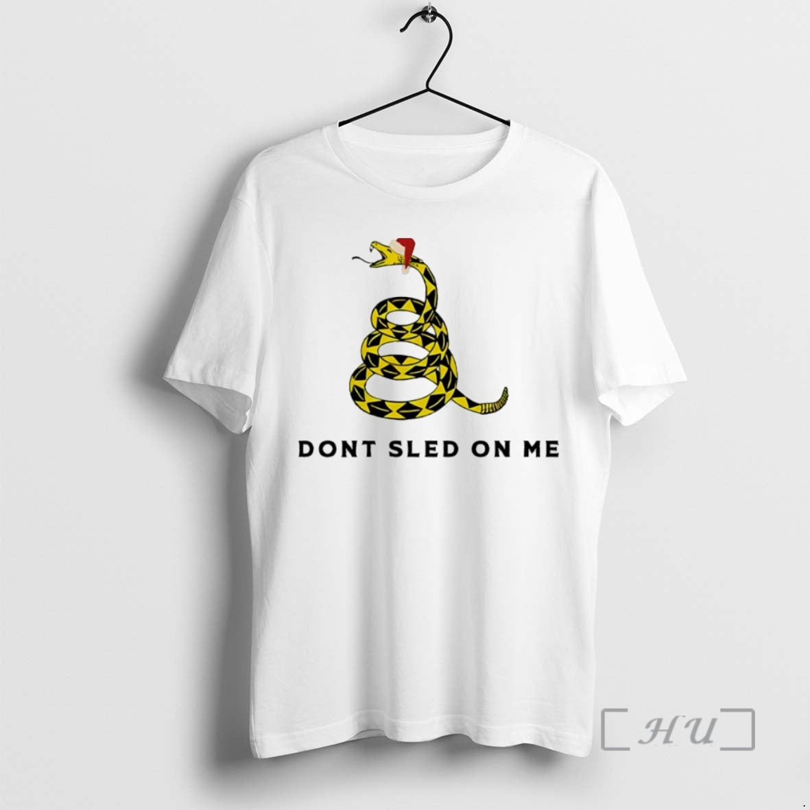 Officials Dont Sled On Me Snake Christmas Circle T-Shirts, Hoodie, Sweatshirt | AU18TeeNovaLab.com