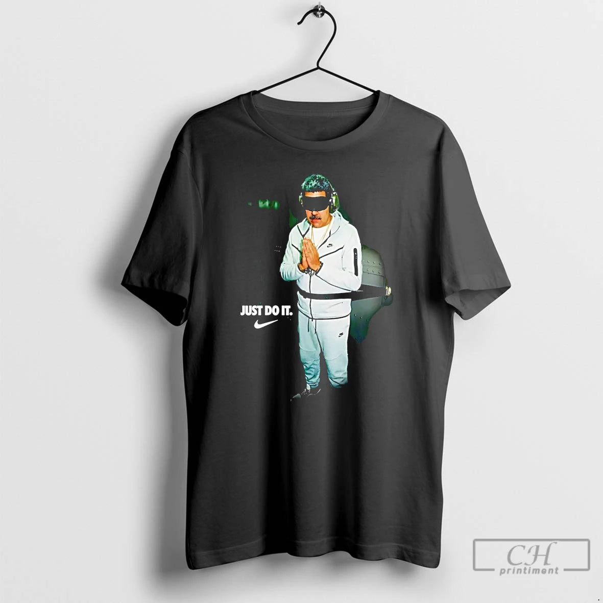 Premium Nicolas Maduro Just Do It 2026 Pray Hand T-Shirts, Hoodie, Sweatshirt | AU18TeeNovaLab.com
