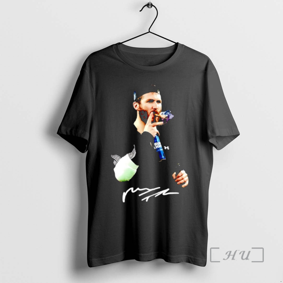 Trending Matthew Tkachuk Smoking X Bud Light Signature T-Shirts, Hoodie, Sweatshirt | AU18TeeNovaLab.com