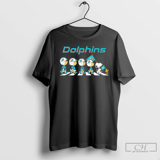 Classic Peanuts X Miami Dolphins Football Flag Walking T-Shirts, Hoodie, Sweatshirt | AU18TeeNovaLab.com