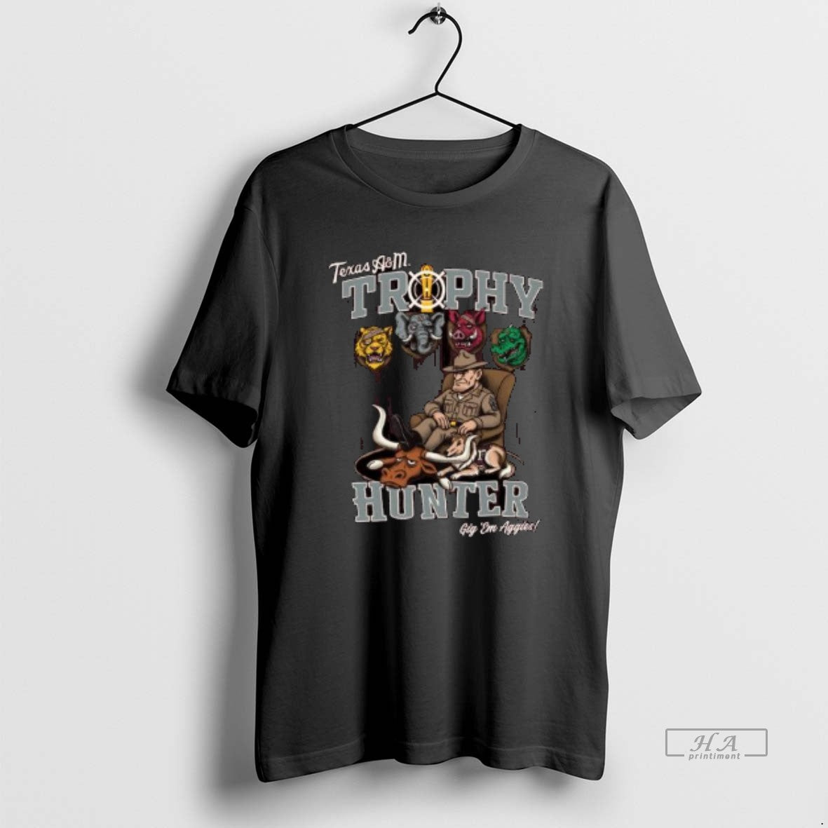 Official Texas Am Trophy Hunter Gig Em Aggies Mascot Circle Black T-Shirts, Hoodie, Sweatshirt | AU18TeeNovaLab.com
