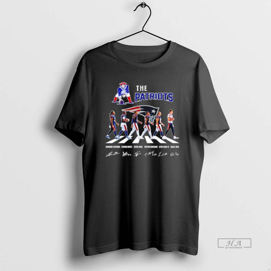 Official The Patriots Cross The Street Signatures 2026 T-Shirts, Hoodie, Sweatshirt | AU18TeeNovaLab.com