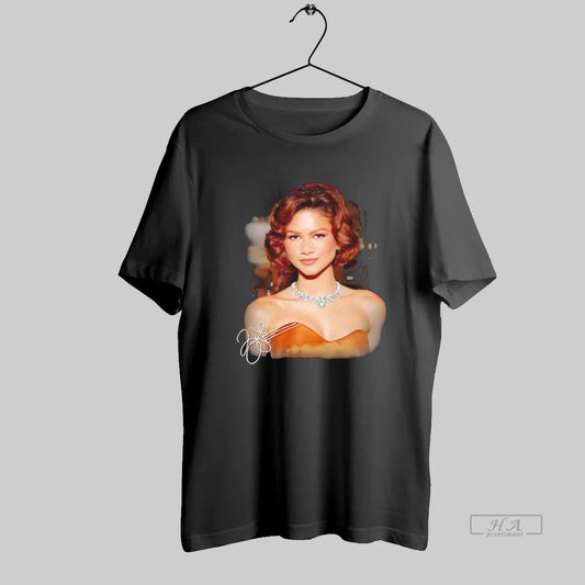 Official Zendaya Portrait Signature