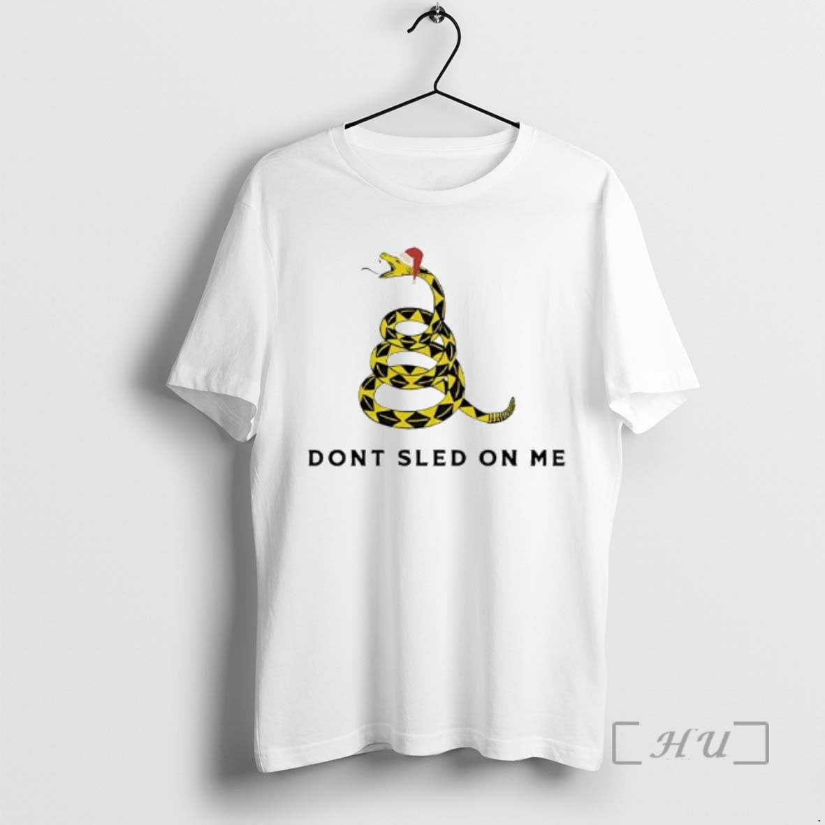 Officials Bungarus Fasciatus Wearing Christmas Hat Dont Sled On Me T-Shirts, Hoodie, Sweatshirt | AU18TeeNovaLab.com