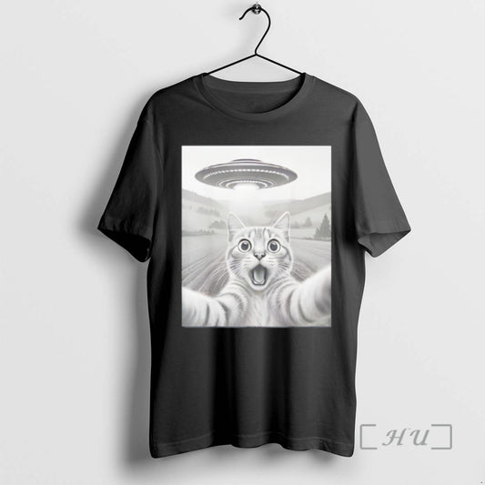 Officials Cat Selfie With Alien Ufo Funny Cat Gifts T-Shirts, Hoodie, Sweatshirt | AU18TeeNovaLab.com