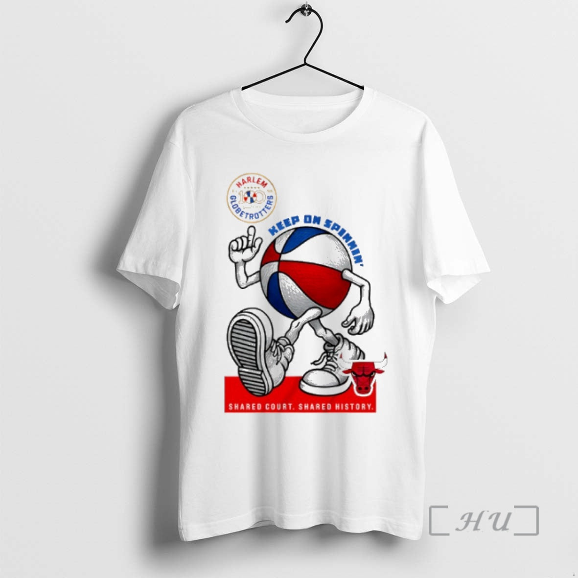 Officials Chicago Bulls X Harlem Globetrotters Keep On Spinning 2026 T-Shirts, Hoodie, Sweatshirt | AU18TeeNovaLab.com