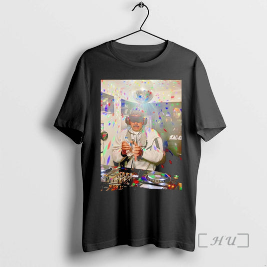 Officials Maduro Capturado Funny Meme Cool Dj T-Shirts, Hoodie, Sweatshirt | AU18TeeNovaLab.com