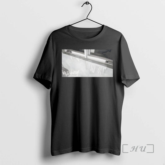 Officials Mintzy Window Wall