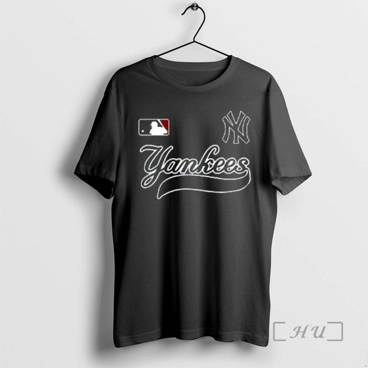 Officials New York Yankees Damn Right I Am A Yankees Fan Win Or Lose Skull T-Shirts, Hoodie, Sweatshirt | AU18TeeNovaLab.com