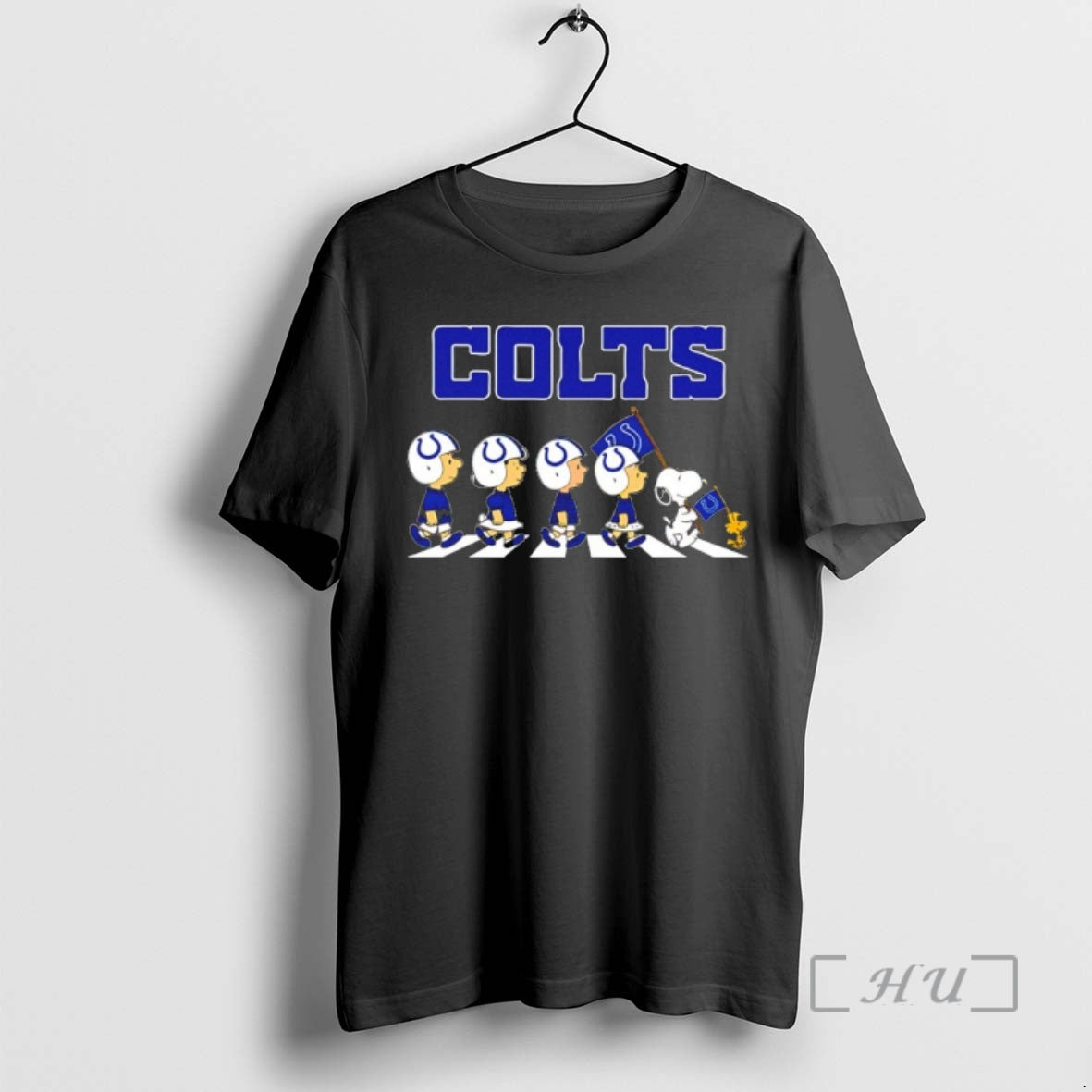 Officials Peanuts X Indianapolis Colts Football Flag Walking T-Shirts, Hoodie, Sweatshirt | AU18TeeNovaLab.com
