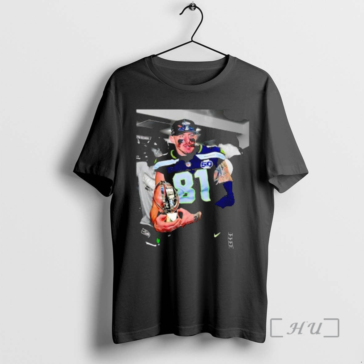 Officials Seahawks Eric Saubert 81 Smoking Graphic T-Shirts, Hoodie, Sweatshirt | AU18TeeNovaLab.com