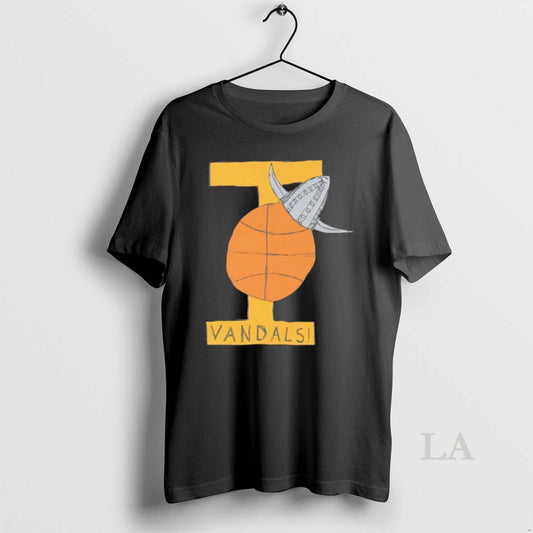 Original Idaho Vandals Womens Basketball Player Wearing Vandals T-Shirts, Hoodie, Sweatshirt | AU18TeeNovaLab.com