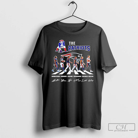 Premium The Patriots Cross The Street Signatures 2026 T-Shirts, Hoodie, Sweatshirt | AU18TeeNovaLab.com