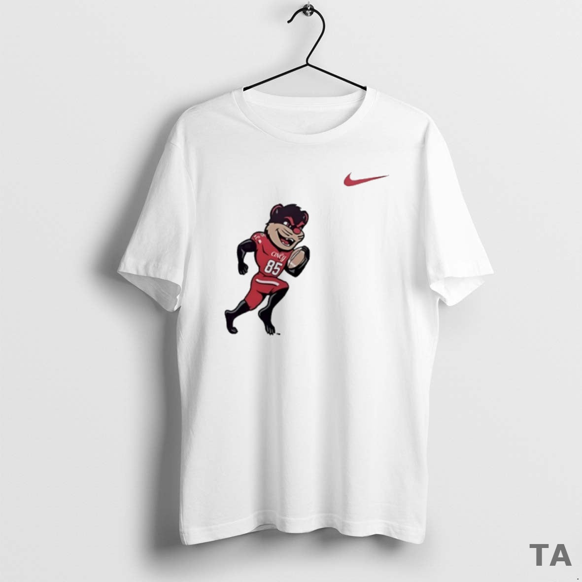 Top Cincinnati Bearcats Mascot Playing Football Circle T Shirt Sweater Hoodie, Sweatshirt | AU18TeeNovaLab.com