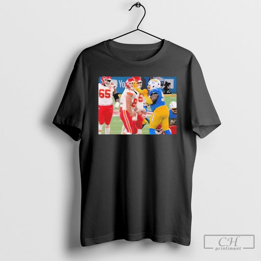 Travis Kelce Takes Slap To Face During Smacked Teair Tart Los Angeles Chargers