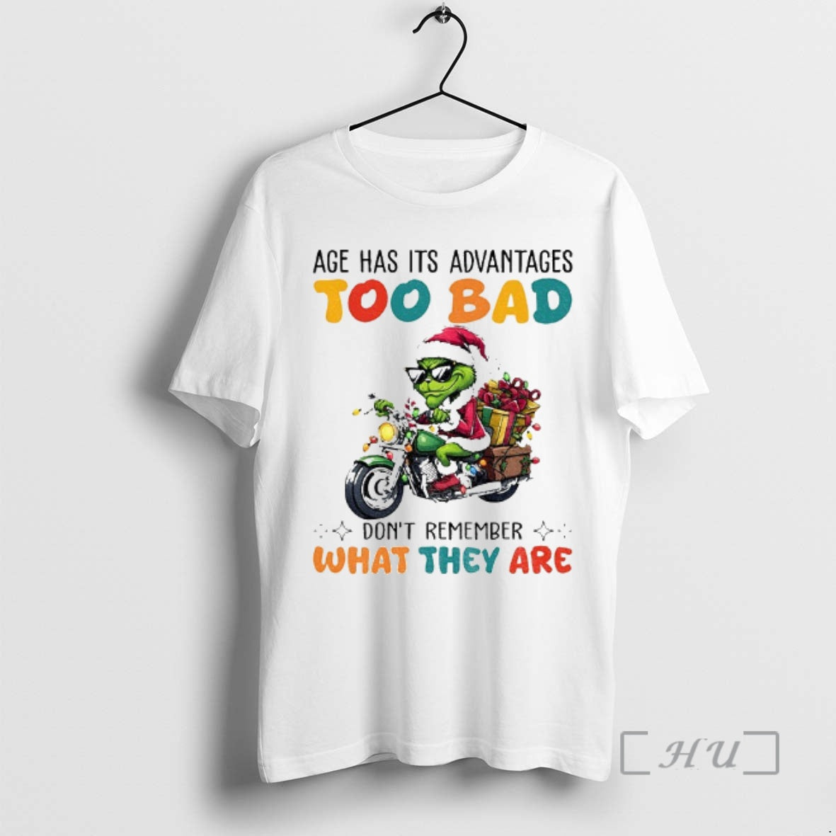 Trending Grinch Santa Hat Age Has Its Advantages Too Bad Dont Remember What They Are T-Shirts, Hoodie, Sweatshirt