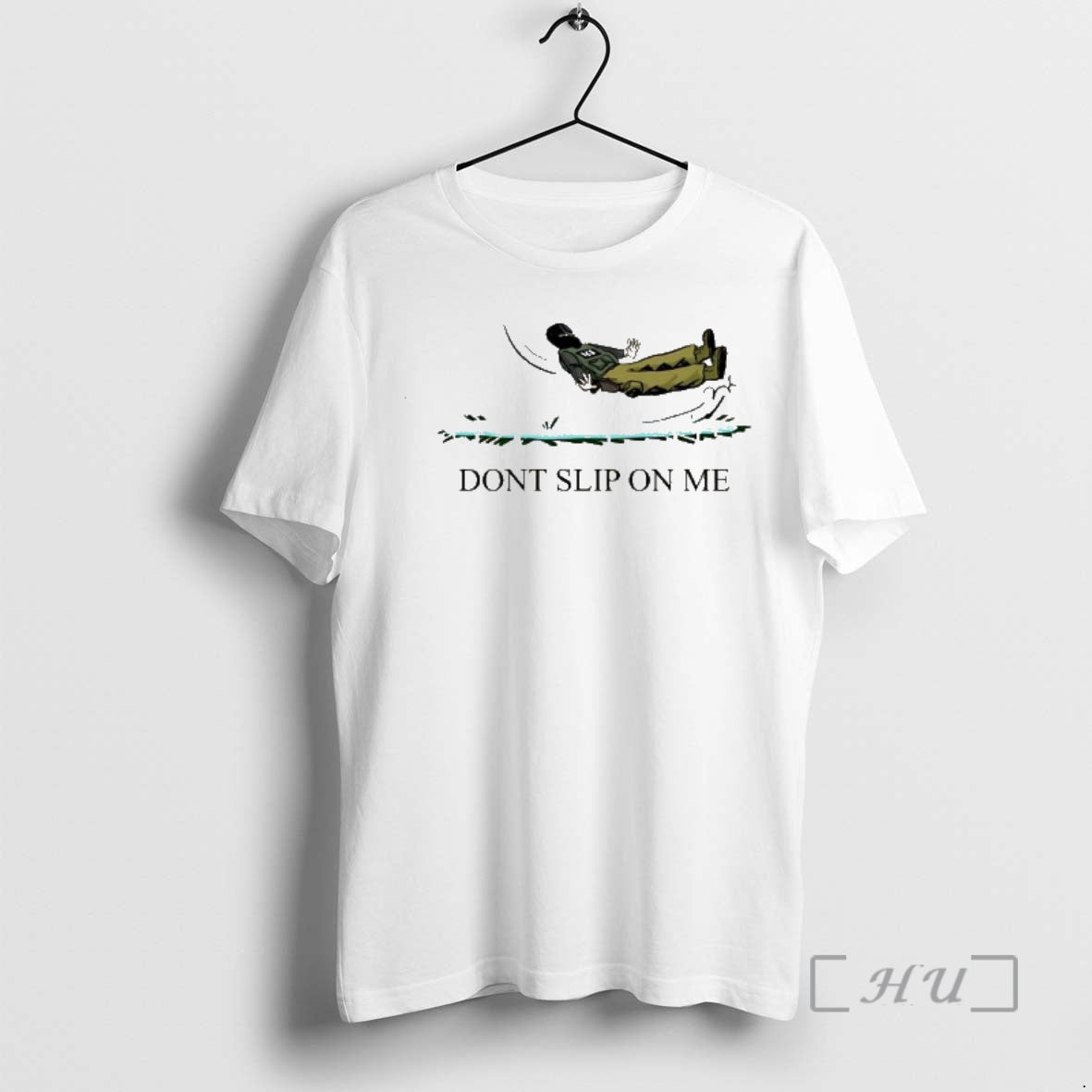 Trending Ice Dont Slip On Me T-Shirts, Hoodie, Sweatshirt | AU18TeeNovaLab.com