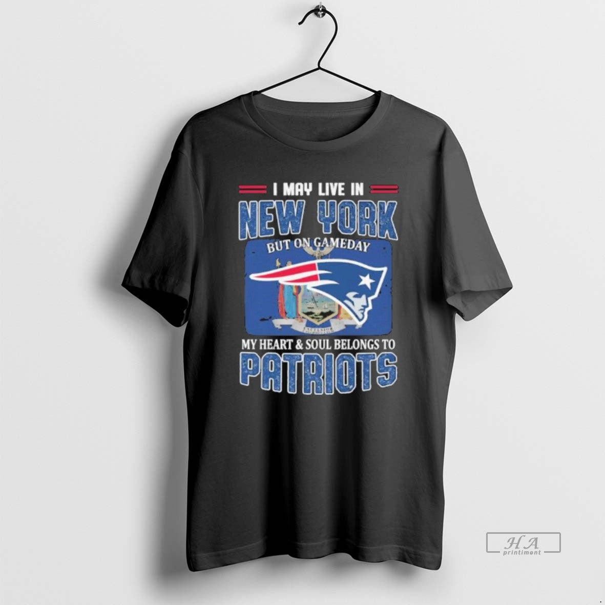 Trendy Official I May Live In New York But On Game Day My Heart And T-Shirts, Hoodie, Sweatshirt | AU18TeeNovaLab.com